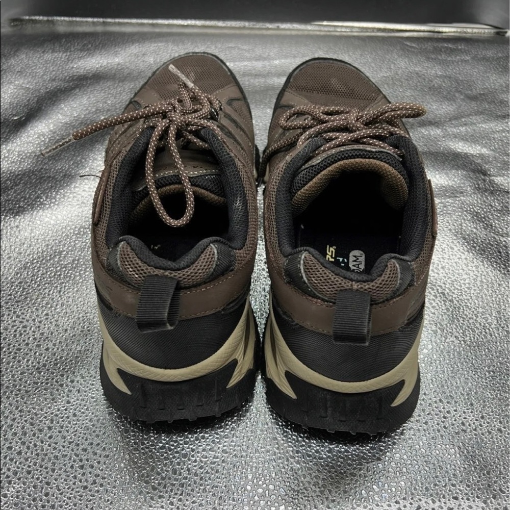 Sketchers hiking shoes size 10